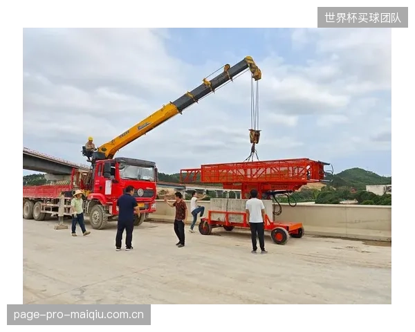 模块化虽简化了流程,但对安装精度的极高要求,暴露了国内专业认证施工团队的短缺 模块化虽简化了流程,但对安装精度的极高要求,暴露了国内专业认证施工团队的短缺